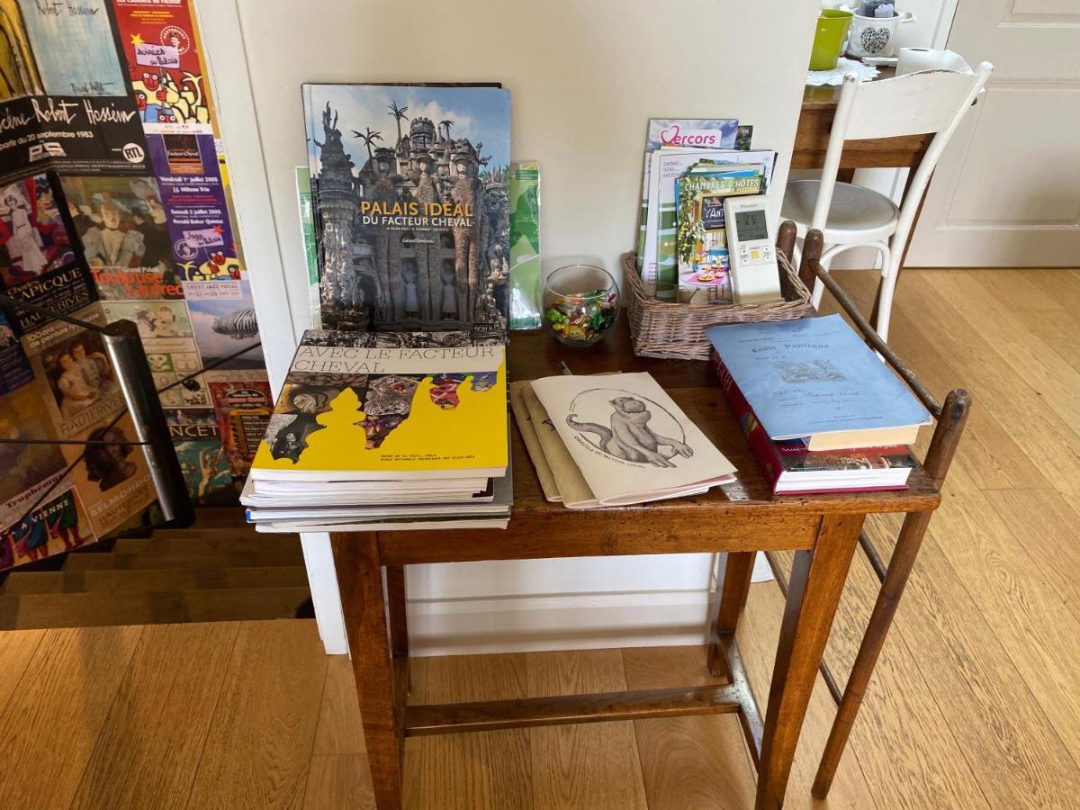 Chez L'Antiquaire Panzió Hauterives Kültér fotó